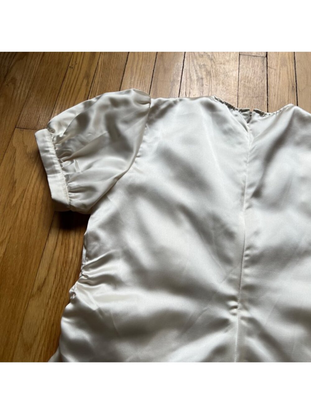 Asos Size 10 Ivory Satin Pleated Ruched Detail Short Puff Sleeve Blouse Top NWT - Picture 14 of 15